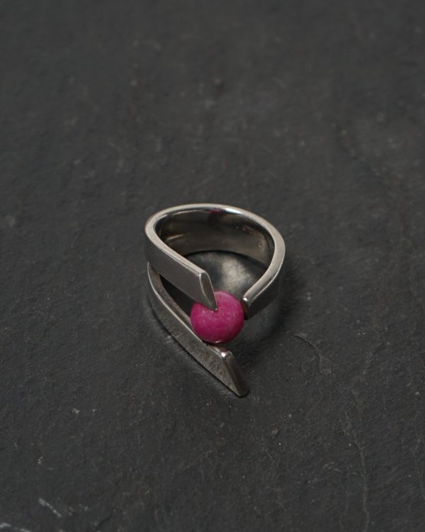 Silver Ring / size: 6.75 - Image 3